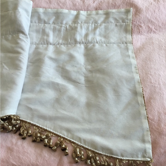 Rod pocket panel. - Picture 5 of 5